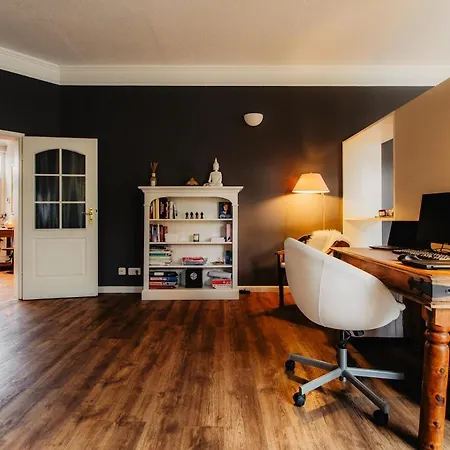 Naehe Messe, Flughafen Bmw & Porsche Villa Leipzig