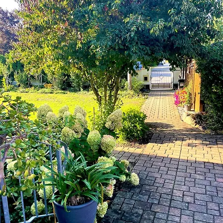 Naehe Messe, Flughafen Bmw & Porsche Villa *