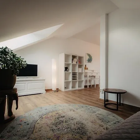 Villa Naehe Messe, Flughafen Bmw & Porsche