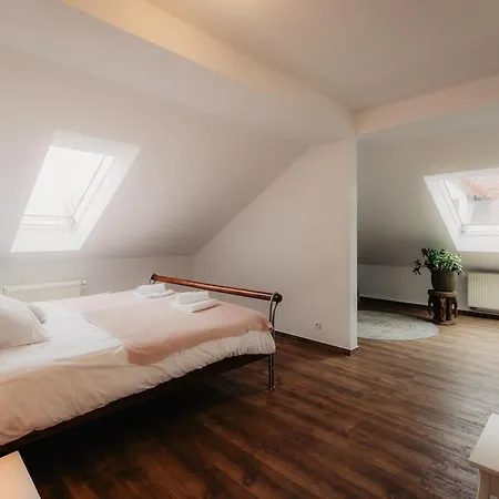 Villa Naehe Messe, Flughafen Bmw & Porsche Leipzig