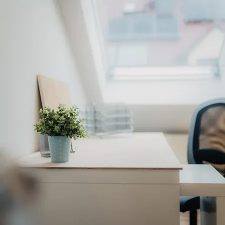 Naehe Messe, Flughafen Bmw & Porsche Leipzig