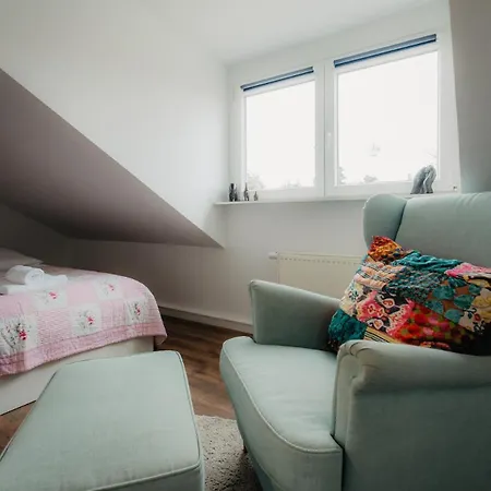 Naehe Messe, Flughafen Bmw & Porsche Villa