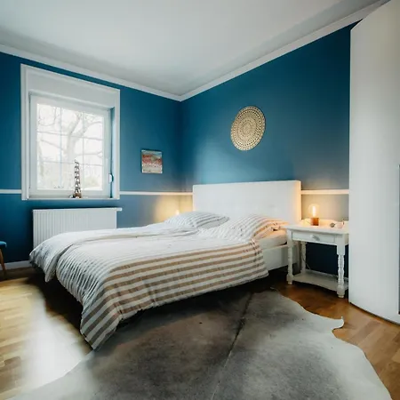 Villa Naehe Messe, Flughafen Bmw & Porsche *